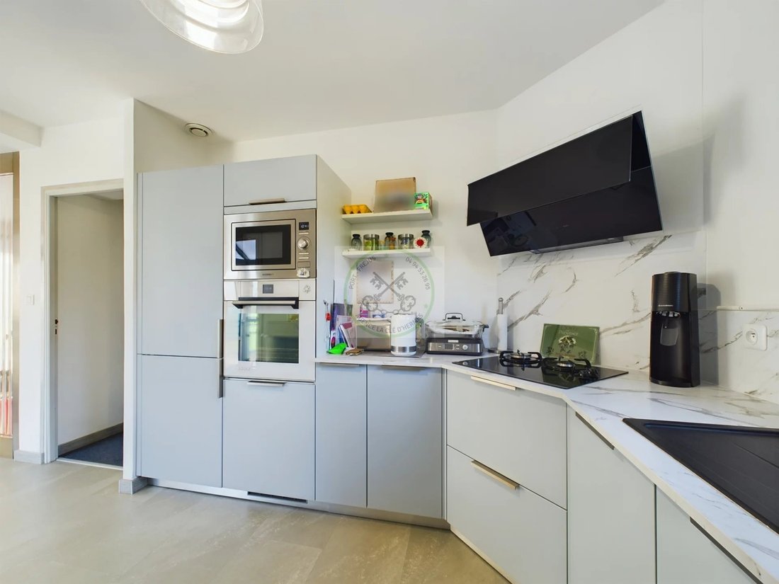 Fréjus House In Fréjus, Provence Alpes Côte D'azur, France For Sale