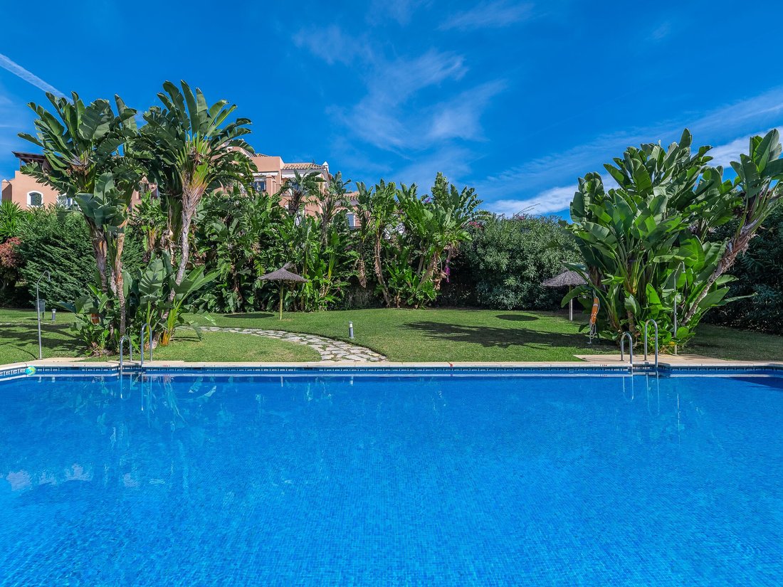 Apartment in Guadalmina Alta, San Pedro de Alcantara, Spain 2 - 14709882