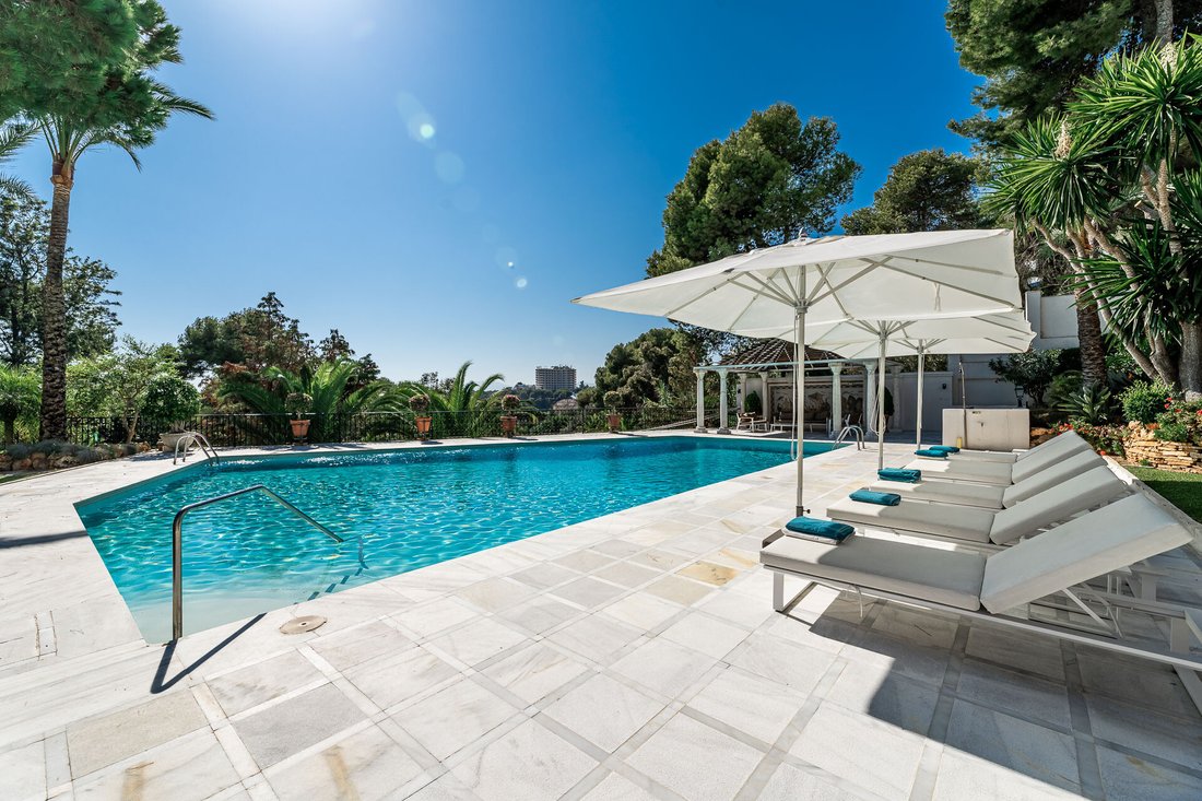 Villa in Rio Real, Marbella, Andalusia 4 - 14709515