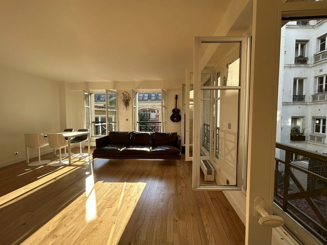 Paris 6th District An Ideal Pied à Terre In In Paris, France For Sale