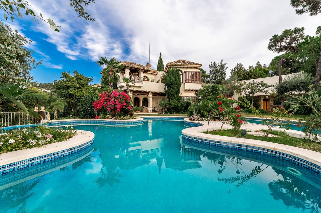 Villa in La Zagaleta, Benahavis, Andalusia 1 - 14709718