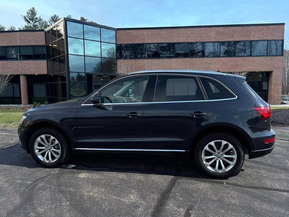 Suv in Canton, MA, United States 2 - 13310490