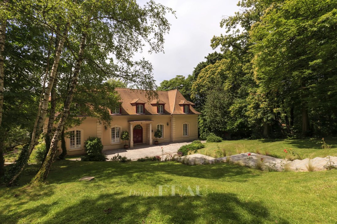 Versailles Glatigny An Exceptional Family Home In Versailles, France