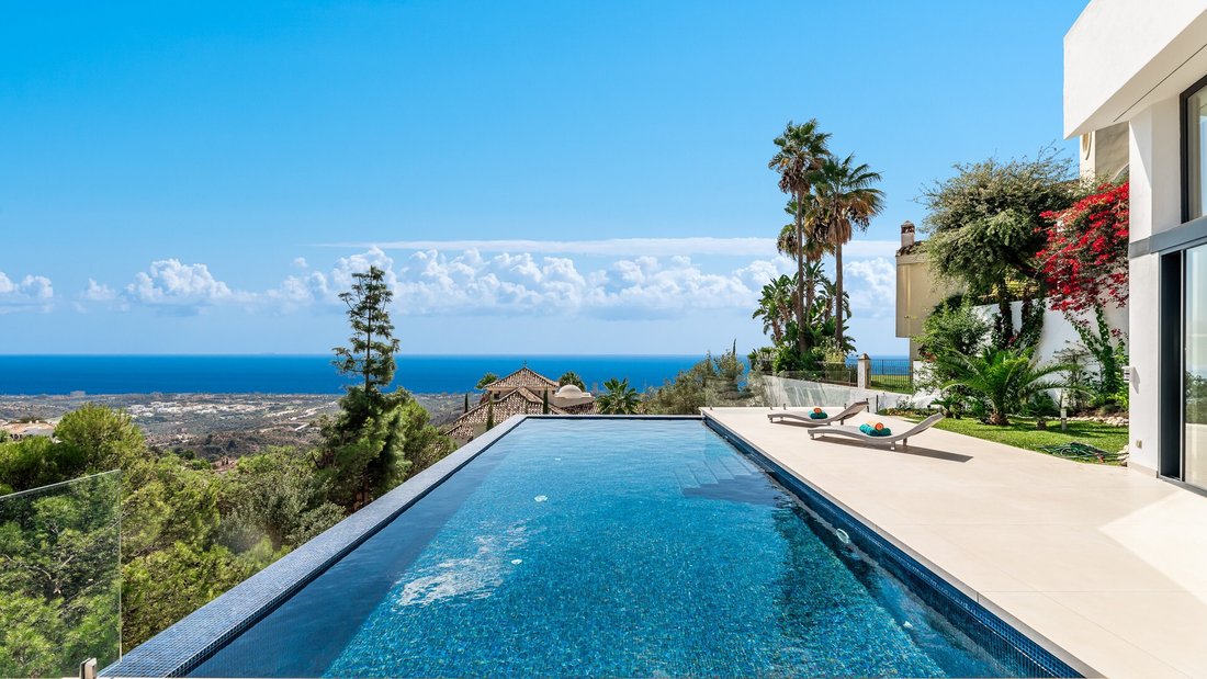Villa in Marbella, Andalusia, Spain 1 - 14709897