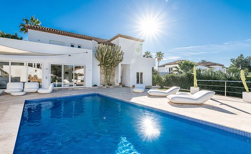 Villa in Nueva Andalucia, Marbella, Spain 1