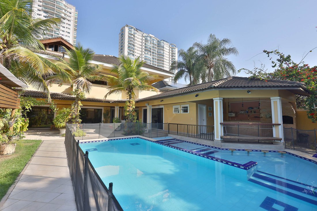 Spacious And Luxurious House In Rio De Janeiro, State Of Rio De Janeiro