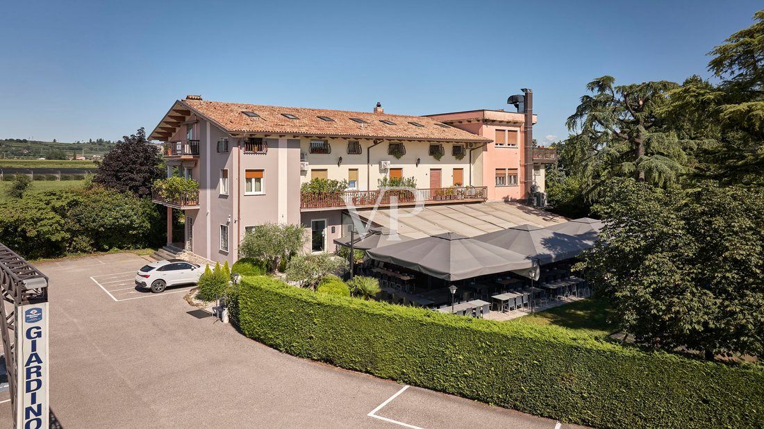 House in Bussolengo, Veneto, Italy 2 - 14711343