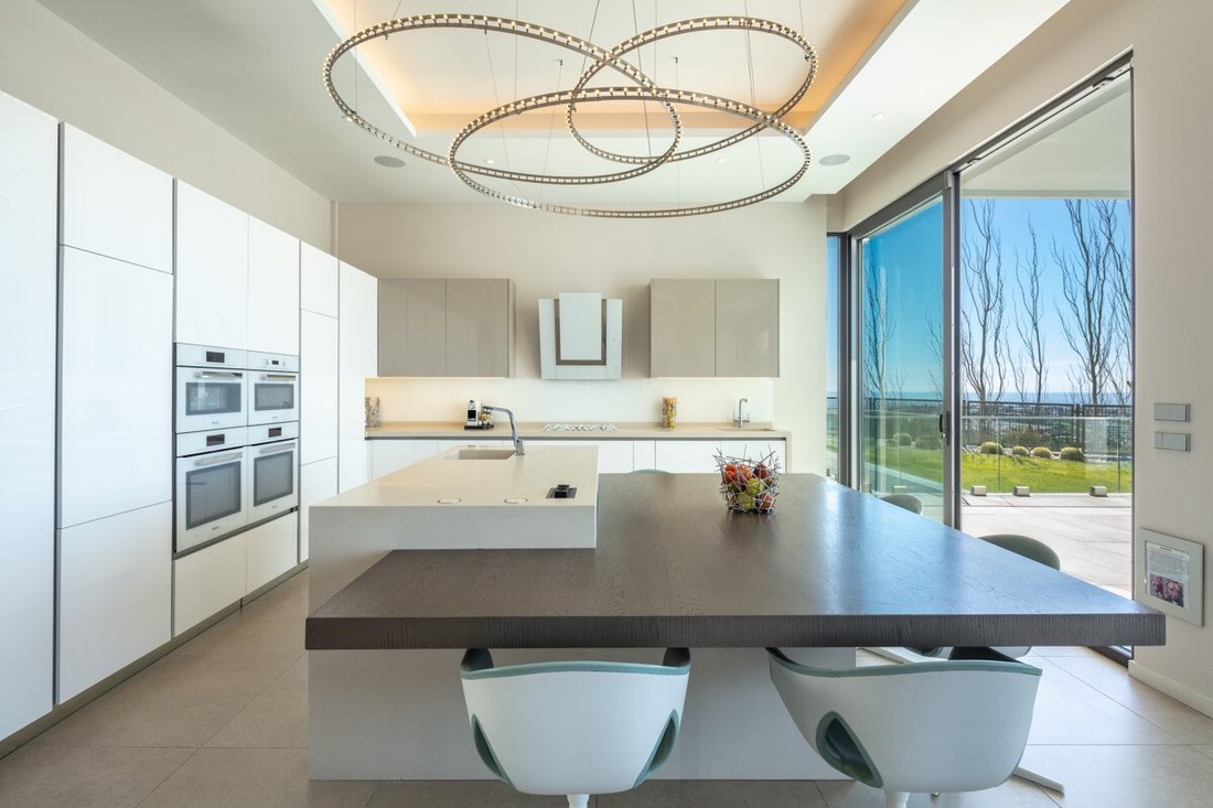 Villa in La Quinta, Benahavis, Andalusia 5 - 14709736