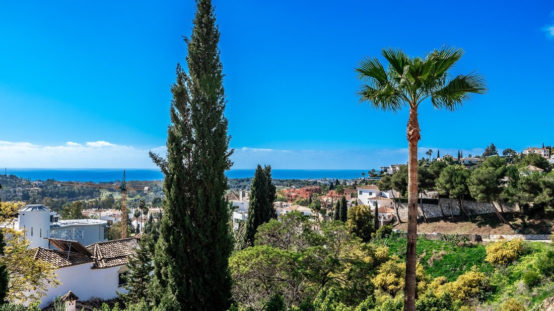 Villa in El Paraíso, Benahavis, Spain 2 - 14709895