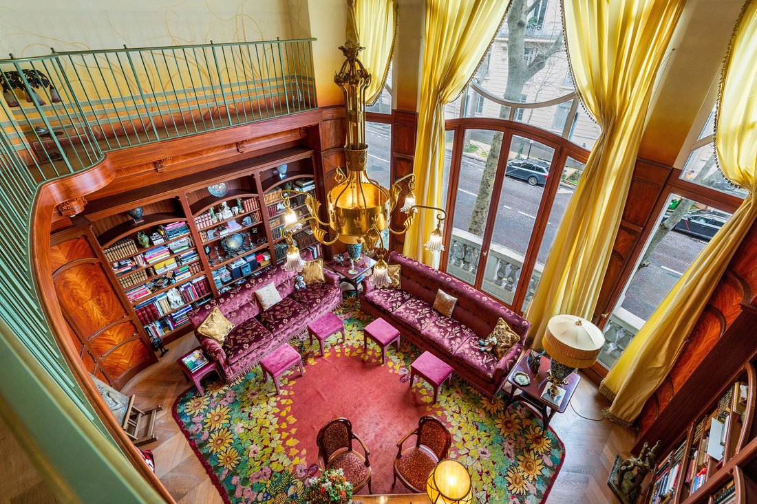 Paris 8th District A Remarkable Art Nouveau Pied A Terre In Paris