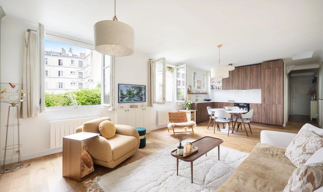 Paris 7th District An Ideal Pied A Terre In Paris, France For Sale