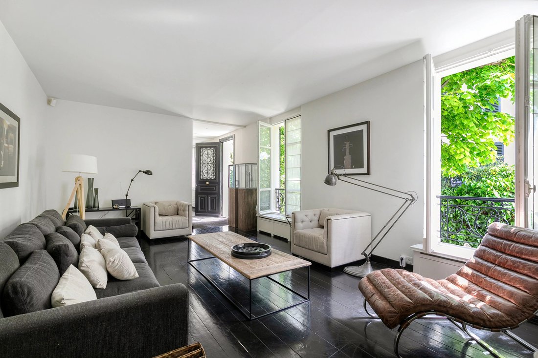 Paris 16th District An Exceptional Private Mansion In Paris, France