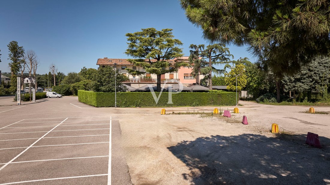 House in Bussolengo, Veneto, Italy 3 - 14711343