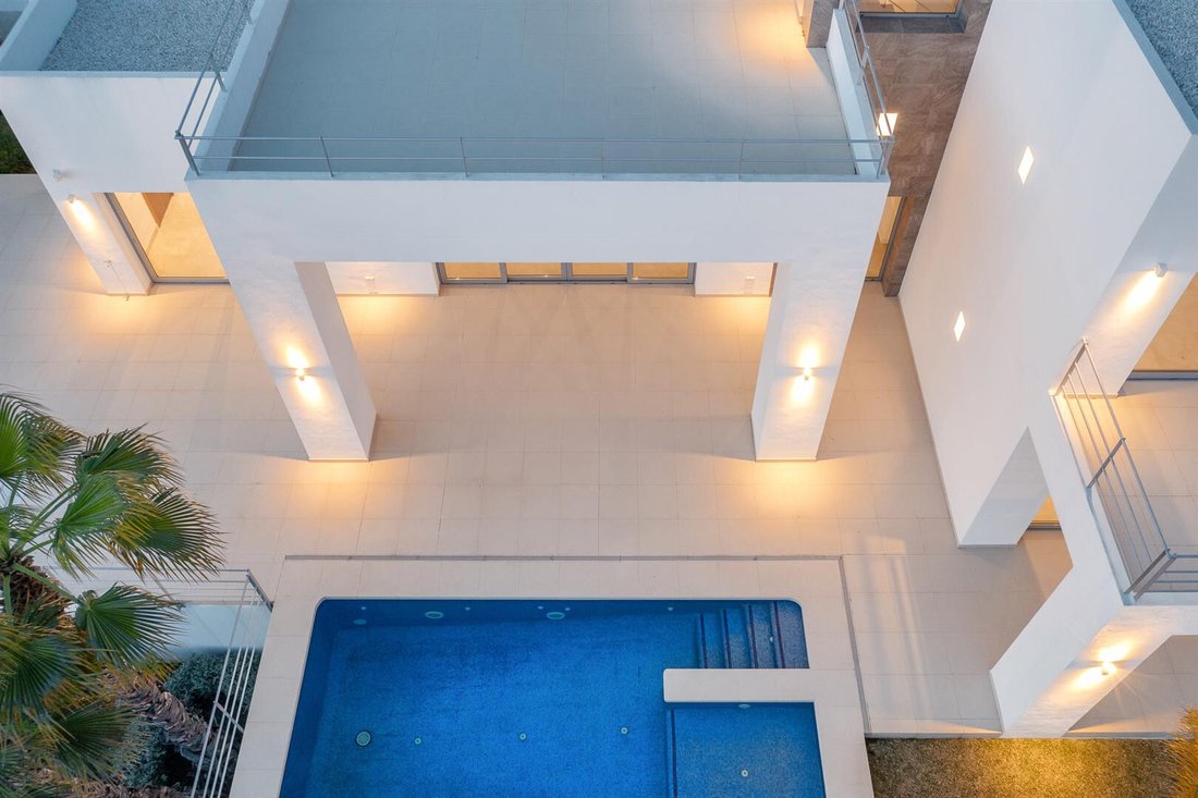 Villa in Benahavis, Andalusia, Spain 4 - 14709923