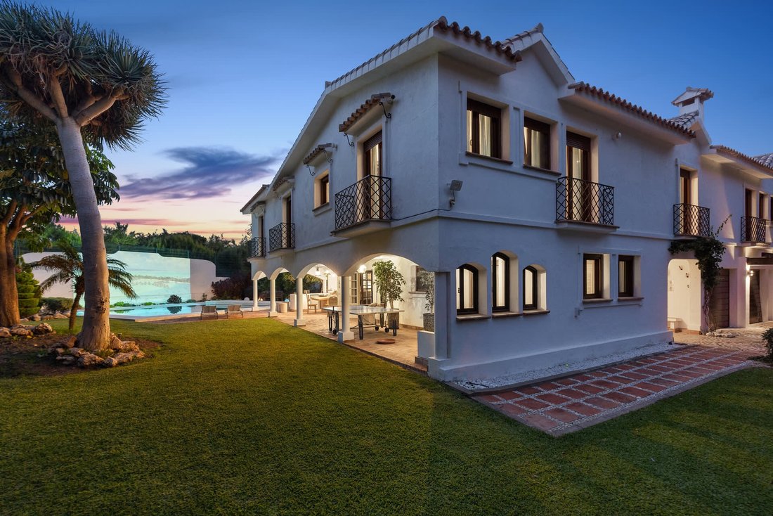 Villa in Guadalmina Baja, San Pedro de Alcantara, Spain 3 - 14710058