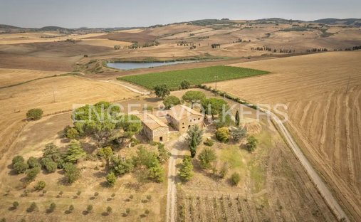 Country House in Pienza, Tuscany, Italy 1