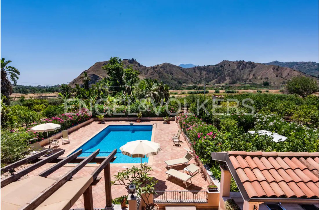 Villa in Taormina, Sicily, Italy 3 - 14710142