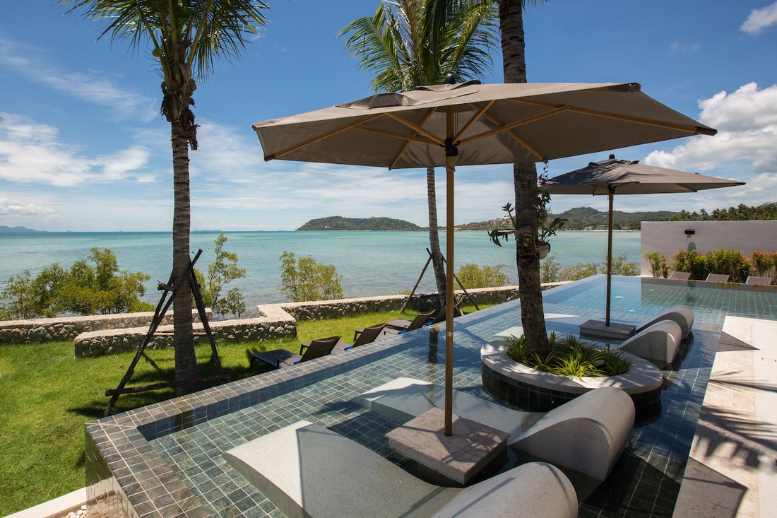 Villa in Thong Krut, Surat Thani, Thailand 1 - 14713941