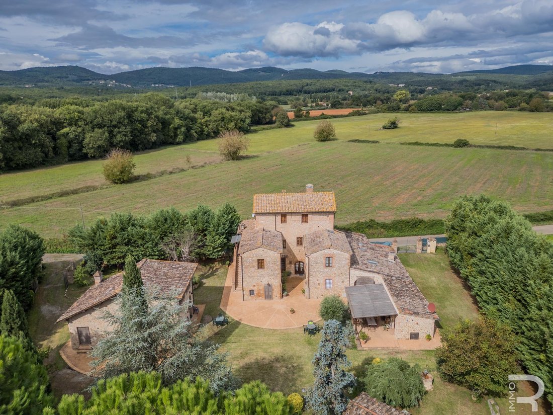 Farm Ranch in Sovicille, Tuscany, Italy 2 - 14713962