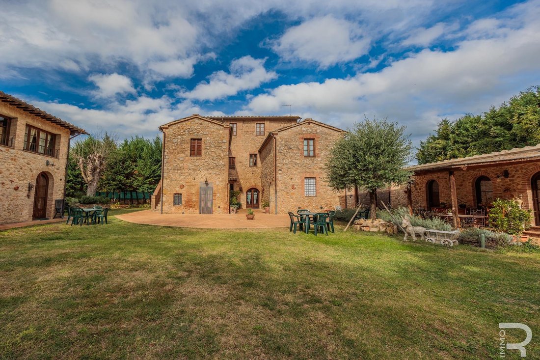 Farm Ranch in Sovicille, Tuscany, Italy 4 - 14713962