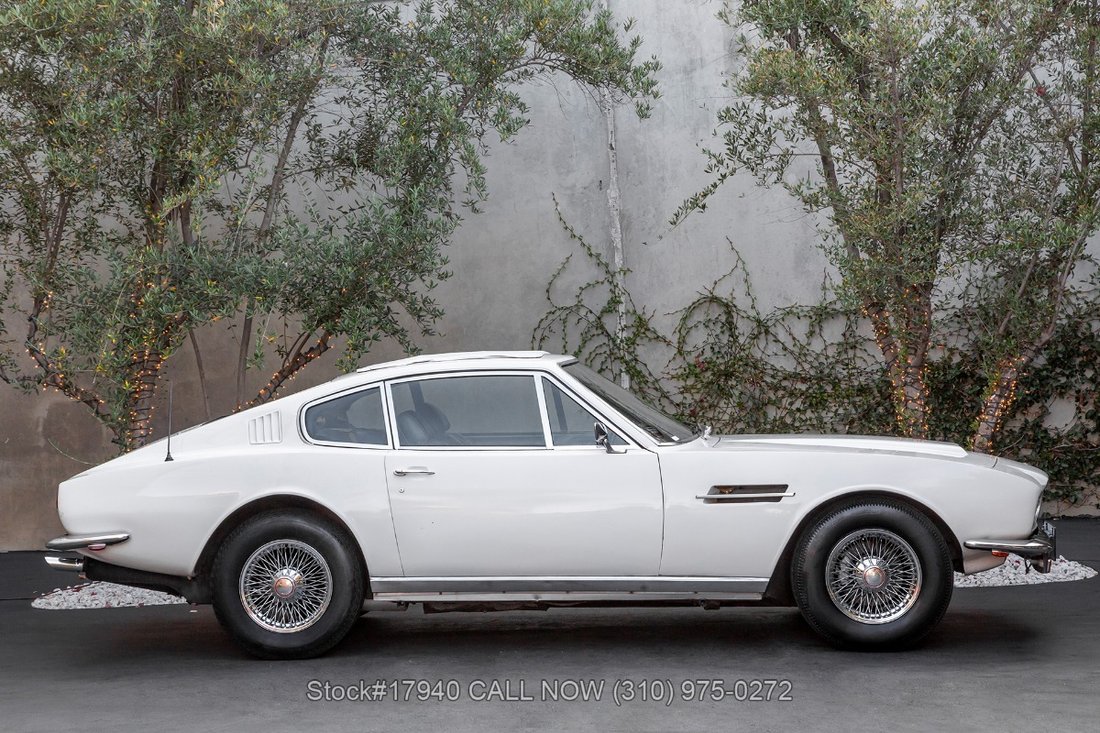 Aston Martin DBS in Los Angeles, CA 4 - 14717415