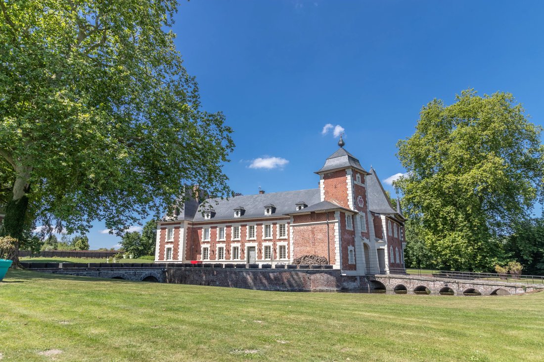 North Of France Superb 18th Chateau In Eth, Hauts De France, France For