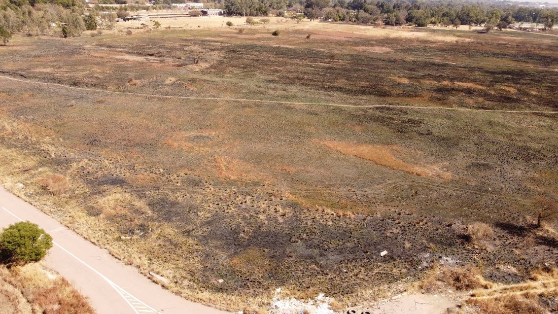 Land in Pretoria, Gauteng, South Africa 4 - 14715999