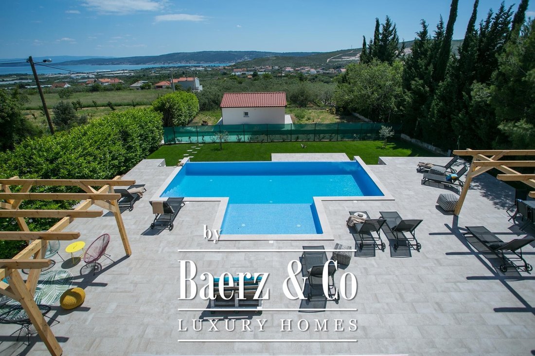Townhouse in Kastel Stafilic, Split-Dalmatia County, Croatia 3 - 14716319