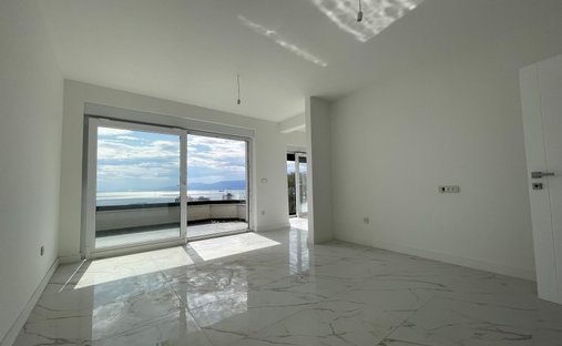 Apartment in Mjesni odbor Banderovo, Grad Rijeka, Primorje-Gorski Kotar County 1