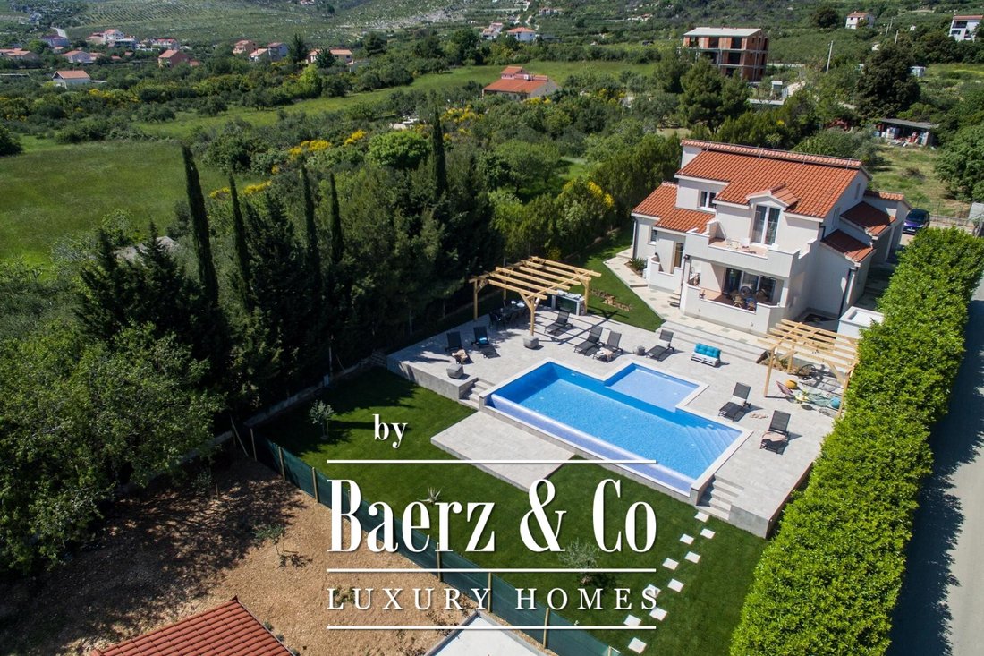 Townhouse in Kastel Stafilic, Split-Dalmatia County, Croatia 1 - 14716319