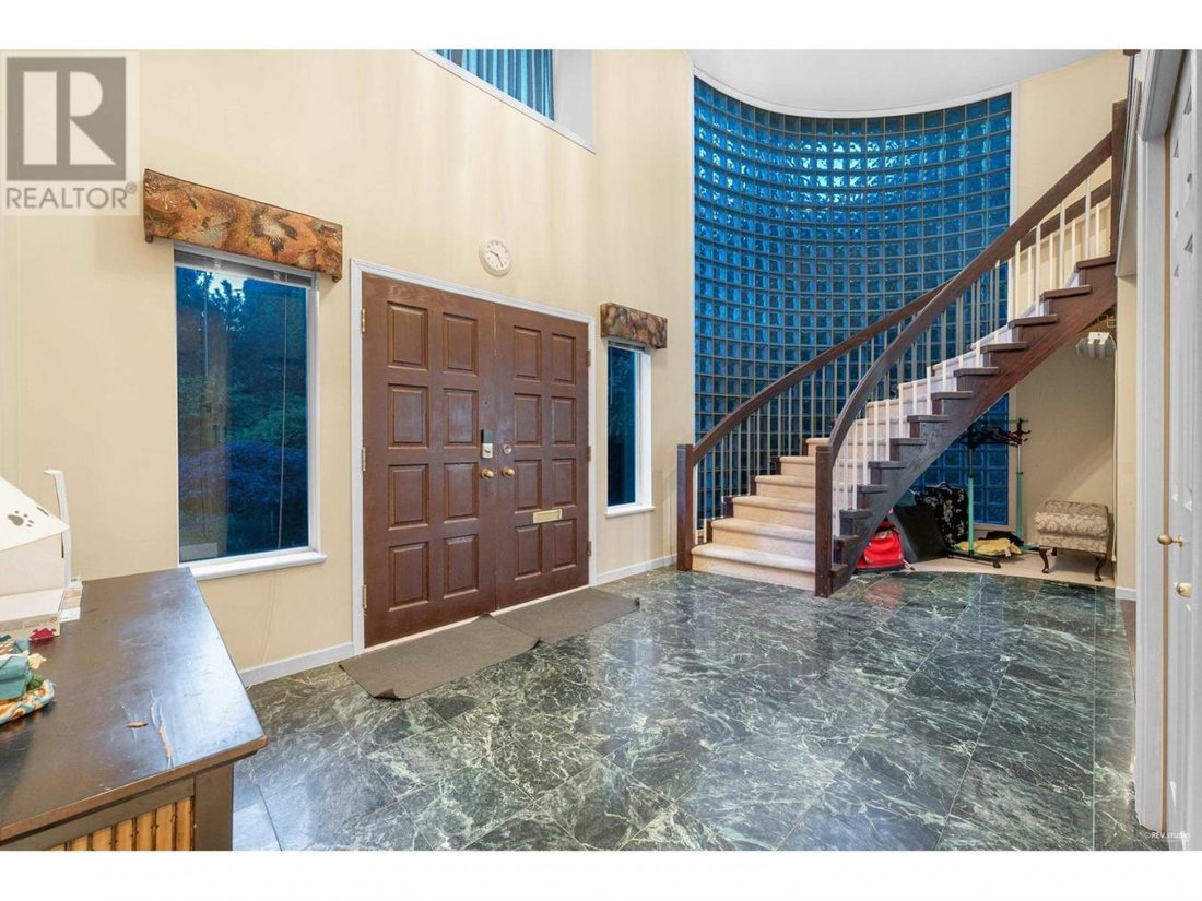 House in Coquitlam, British Columbia, Canada 2 - 14716492