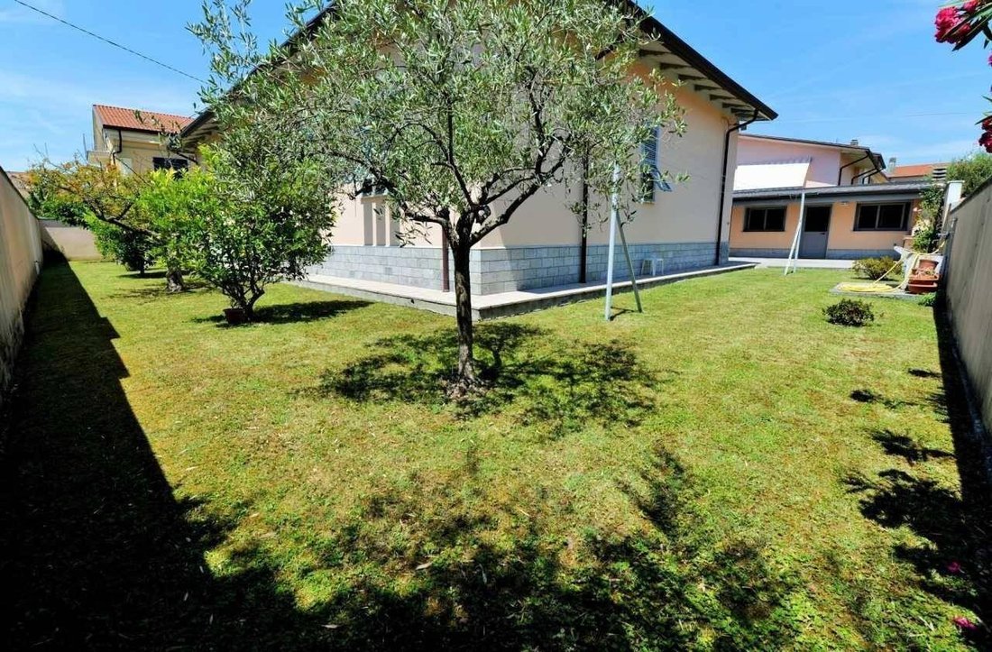 Villa in Borghetto-Melara, Tuscany, Italy 1 - 14716749