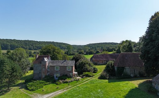 2h From Paris, In The Heart Of The Pays D’auge Area. A Listed 16th /18th Century Chateau Set In Abou