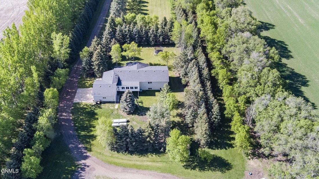 3 Bedrooms Farm/Ranch In Baldwin, North Dakota, United States For Sale
