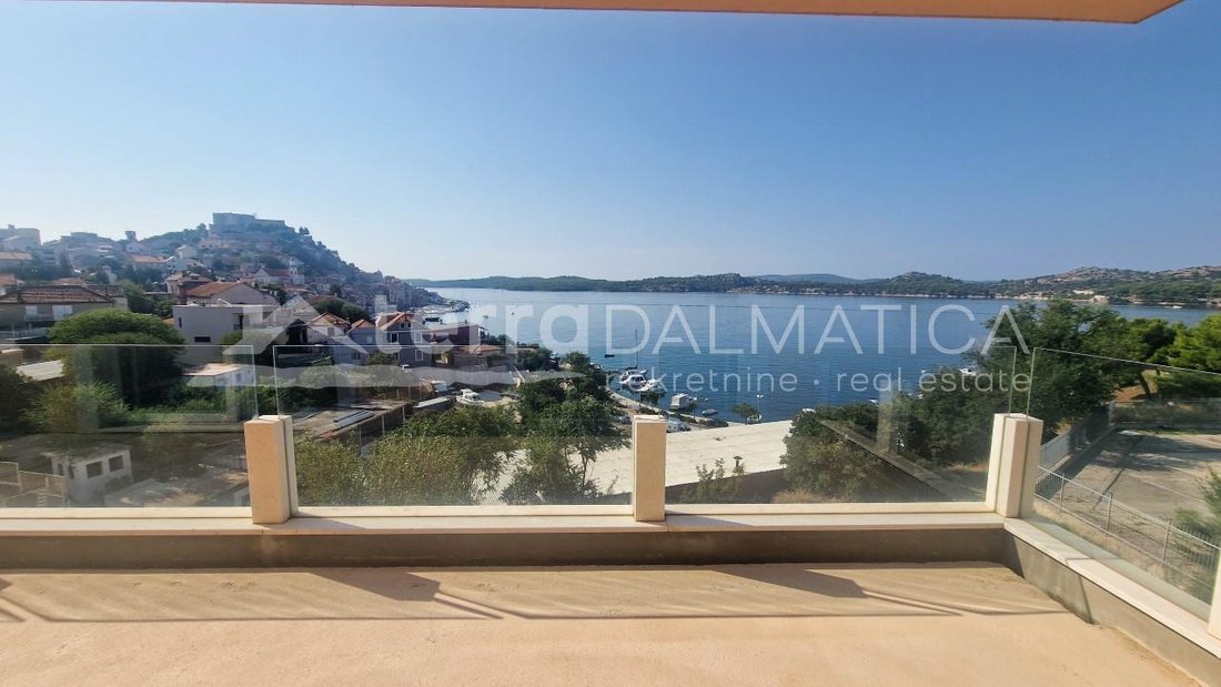 Apartment in Gradska cetvrt Varos, Sibenik, Sibenik-Knin County 1 - 14719041