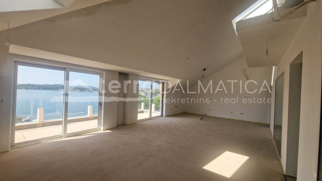 Apartment in Gradska cetvrt Varos, Sibenik, Sibenik-Knin County 2 - 14719041