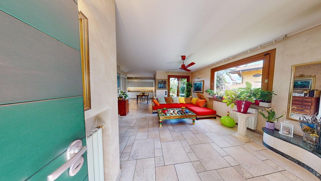 Villa in Polpenazze del Garda, Lombardy, Italy 1 - 14723549
