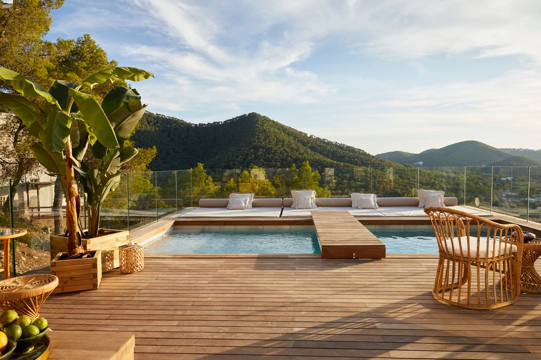 Villa in Cala Llonga, Ibiza, Santa Eularia des Riu, Balearic Islands 1 - 14723163
