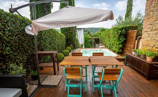 Townhouse in Riparbella, Tuscany, Italy 1