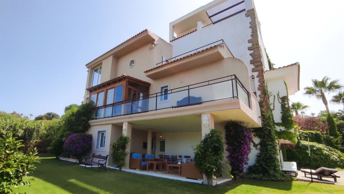 Villa in Sotogrande, San Roque, Andalusia 3 - 14720314