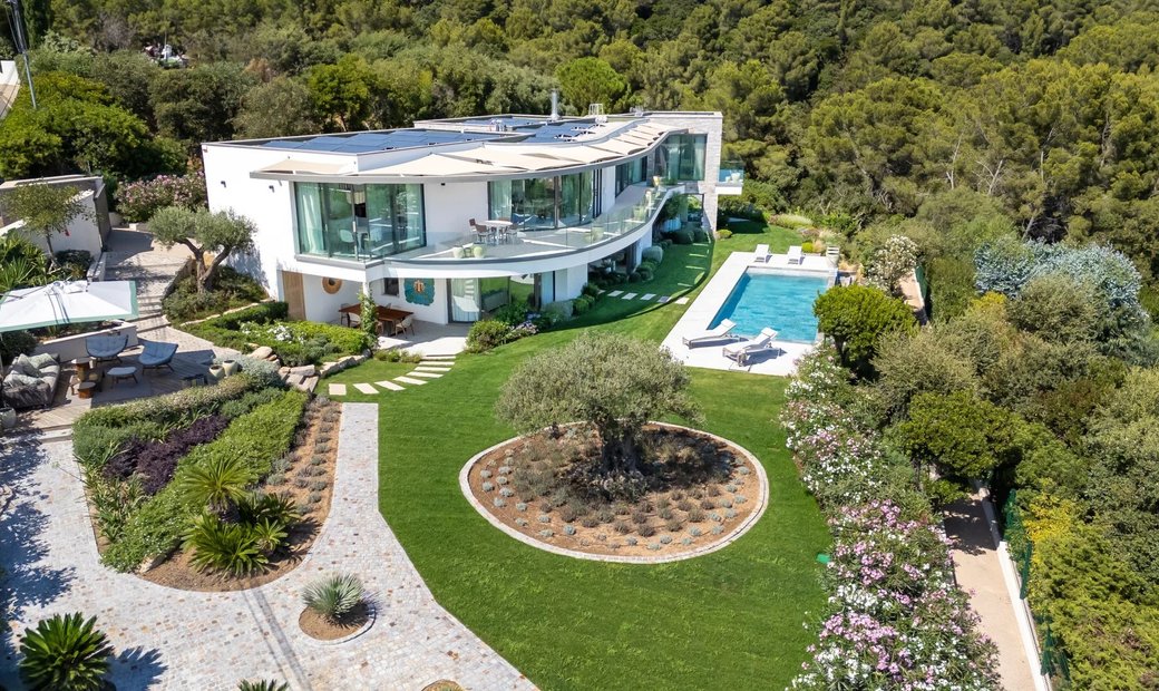 Magnificent In Cavalaire Sur Mer, Provence Alpes Côte D'azur, France ...