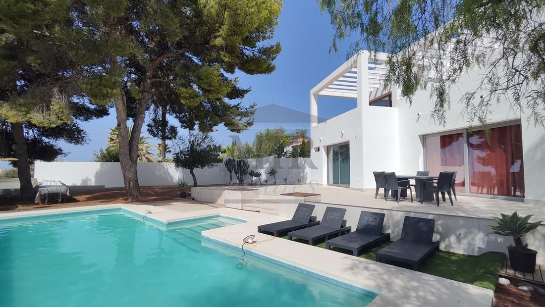 Villa a Río Real, Marbella, Andalusia 1 - 14723063