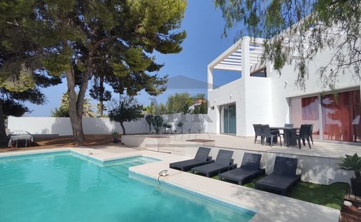 Villa in Rio Real, Marbella, Andalusia 1