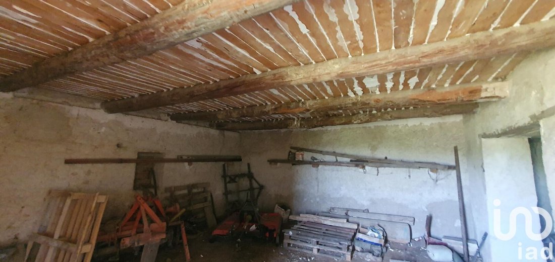 Vente Ferme 4 Pièces In Ansouis, Provence Alpes Côte D'azur, France For