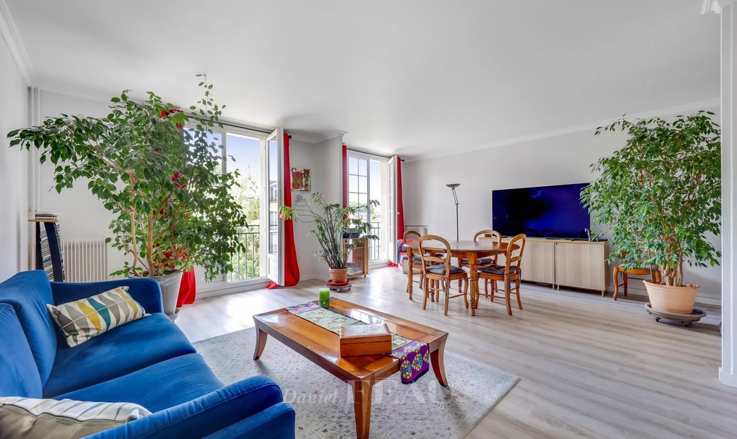 Versailles Ermitage A Renovated 3 Bed Apartment In Versailles, France