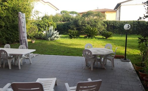 Villa in Stadium - Sant'Antonio - Marasio, Marina di Carrara, Tuscany 1