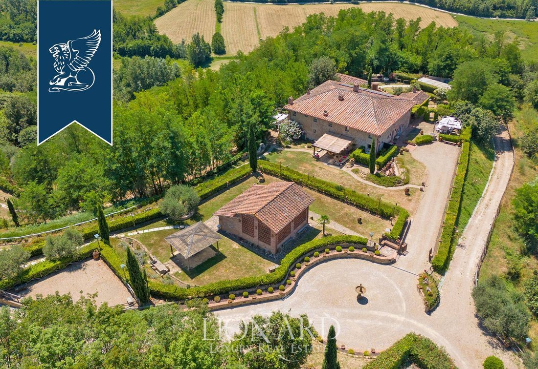 Villa in Palaia, Tuscany, Italy 2 - 14722704