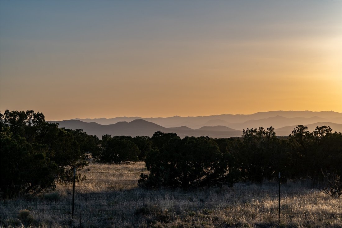 Land in Santa Fe, New Mexico, United States 5 - 14721371