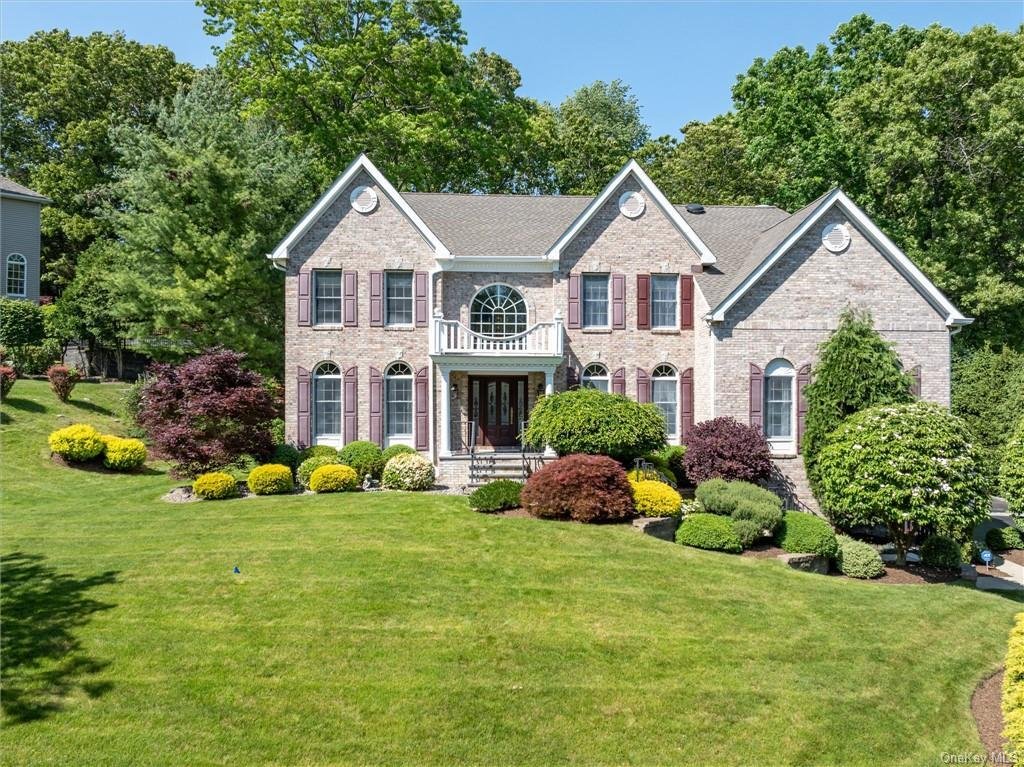 The Epitome Of Style And Sophistication In Lincolndale, New York