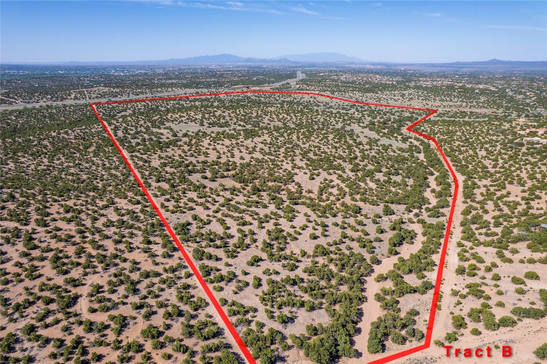 Land in Santa Fe, New Mexico, United States 2 - 14721371